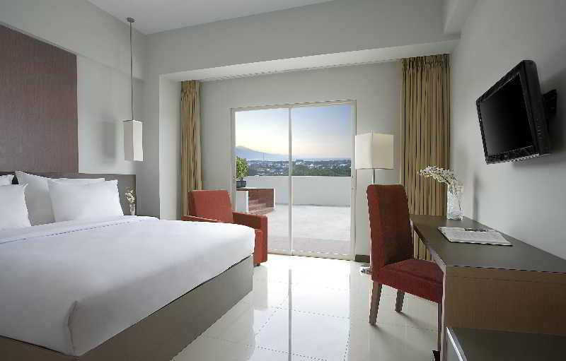 Hotel Santika Palu