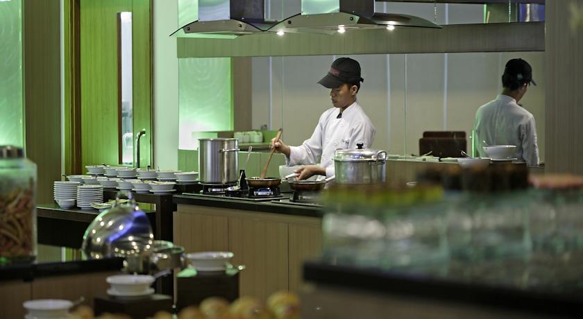 Hotel Santika Palu