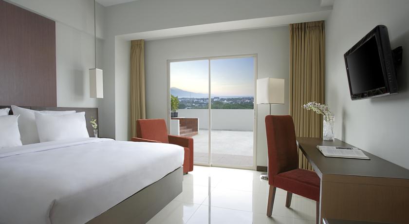 Hotel Santika Palu