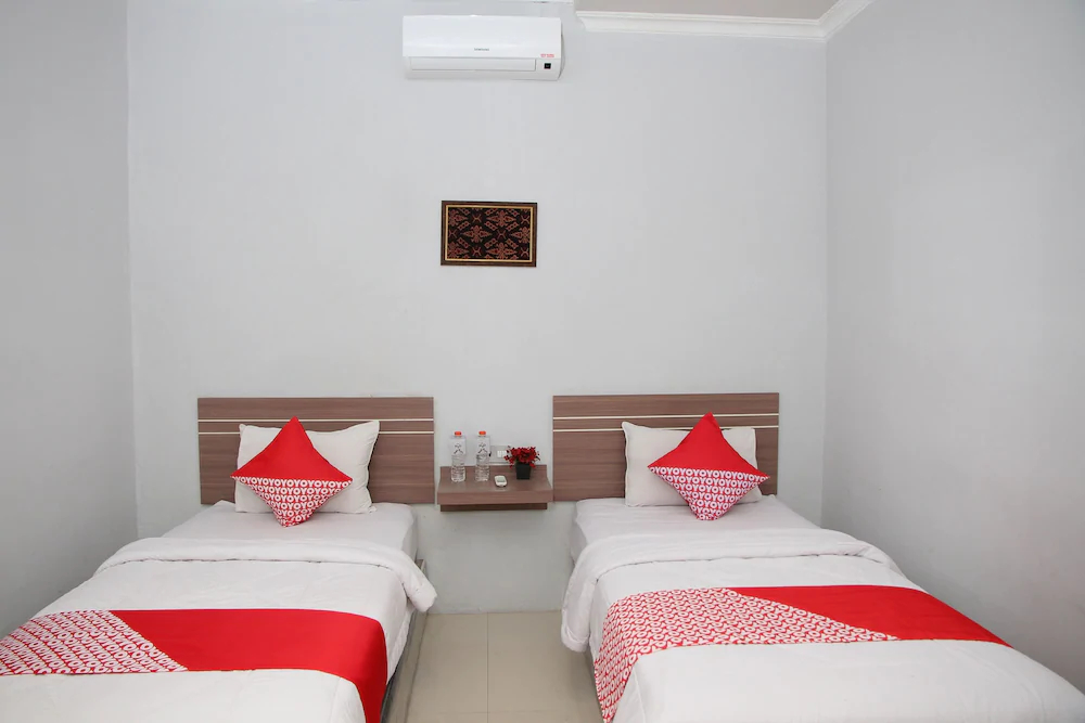 Zamrud Hotel by OYO Rooms