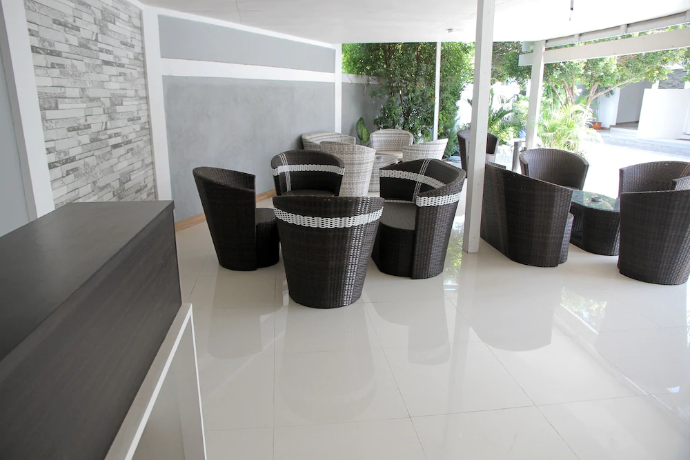Zamrud Hotel by OYO Rooms