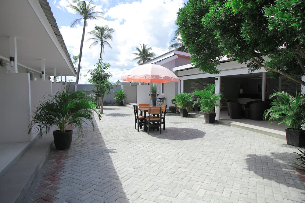Zamrud Hotel by OYO Rooms