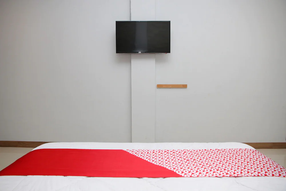 Zamrud Hotel by OYO Rooms