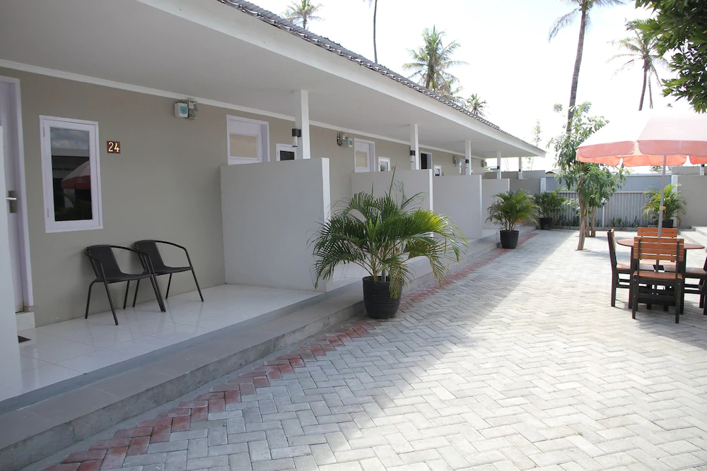 Zamrud Hotel by OYO Rooms