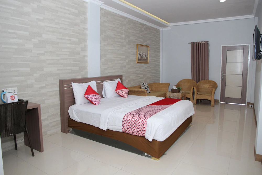 Zamrud Hotel by OYO Rooms