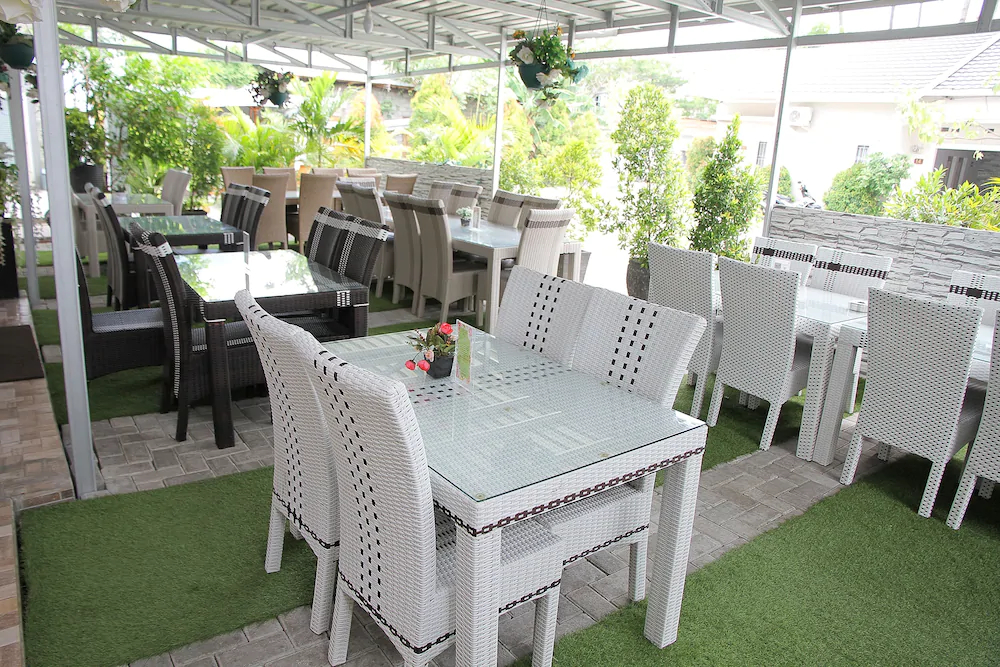 Zamrud Hotel by OYO Rooms
