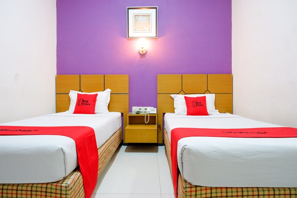 Hotel Bugis by RedDoorz