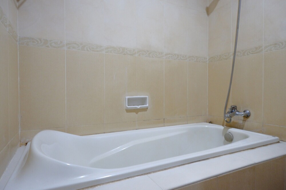 Hotel Bugis by RedDoorz
