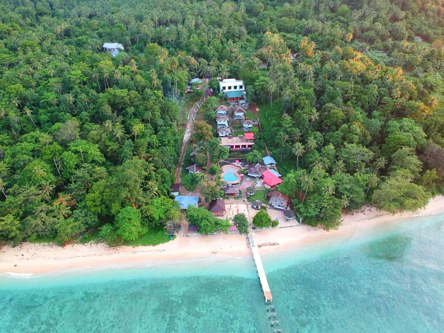 La Merry Resort