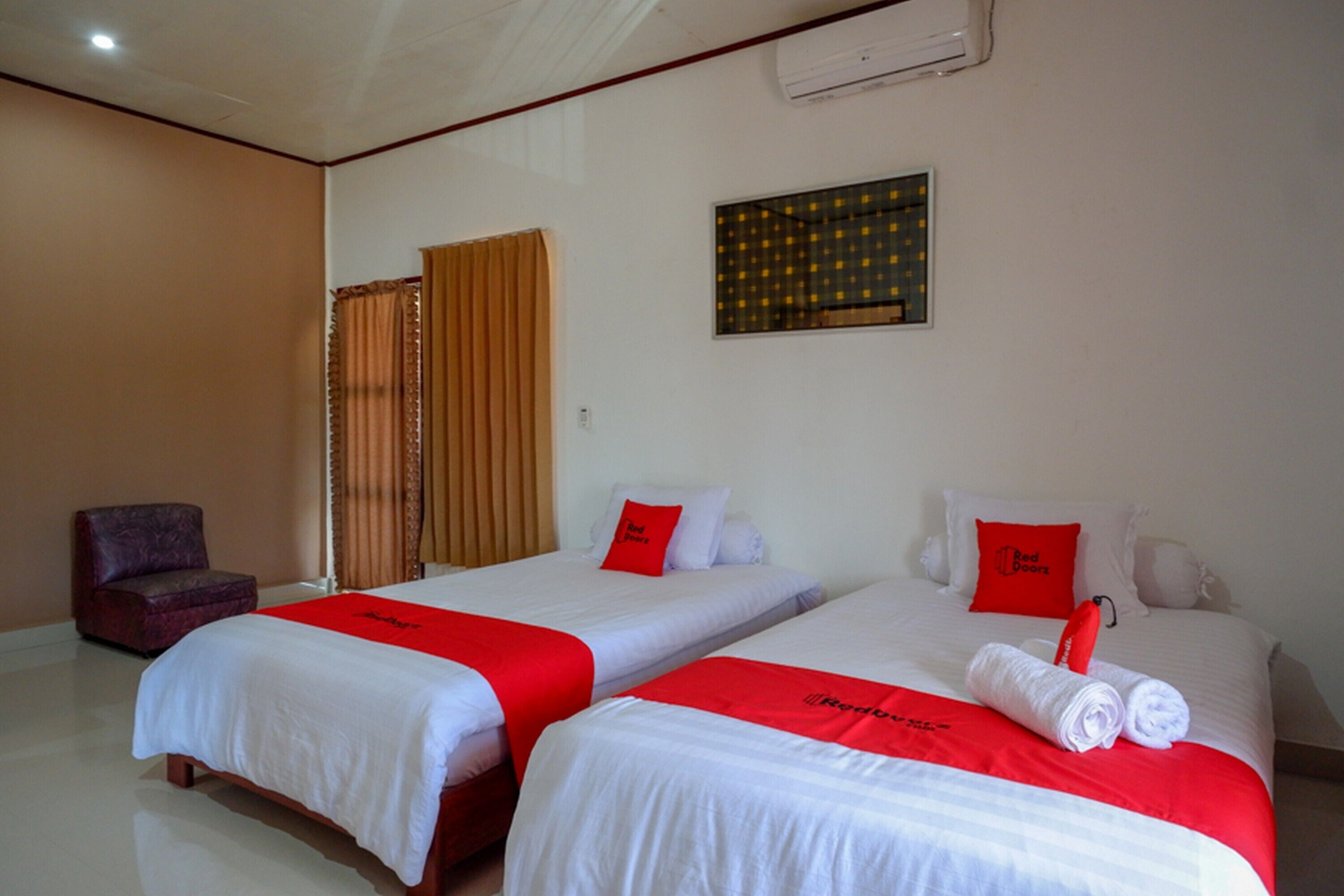 Kasilapa Bay Homestay by RedDoorz
