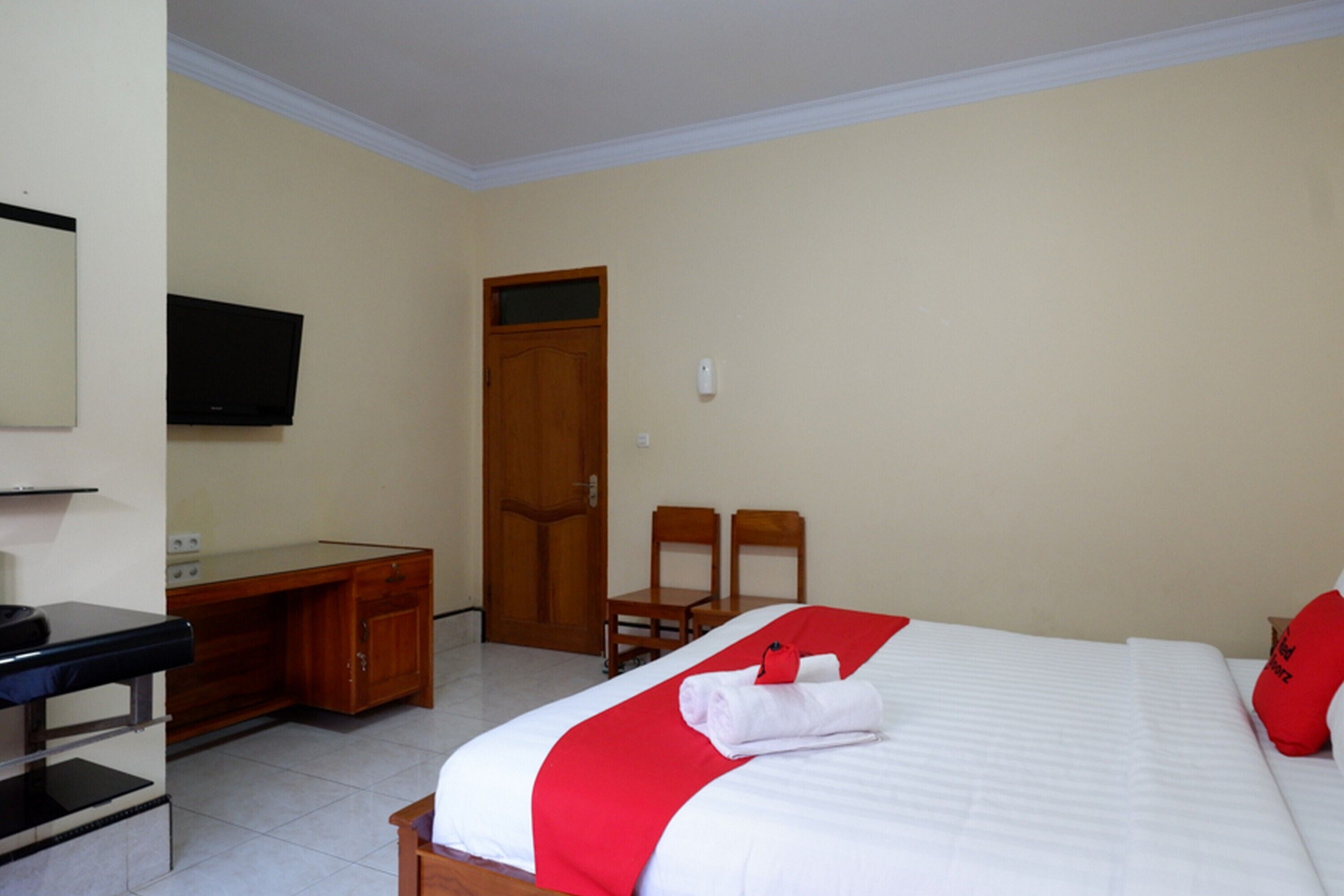 Penginapan Abi Jaya by RedDoorz