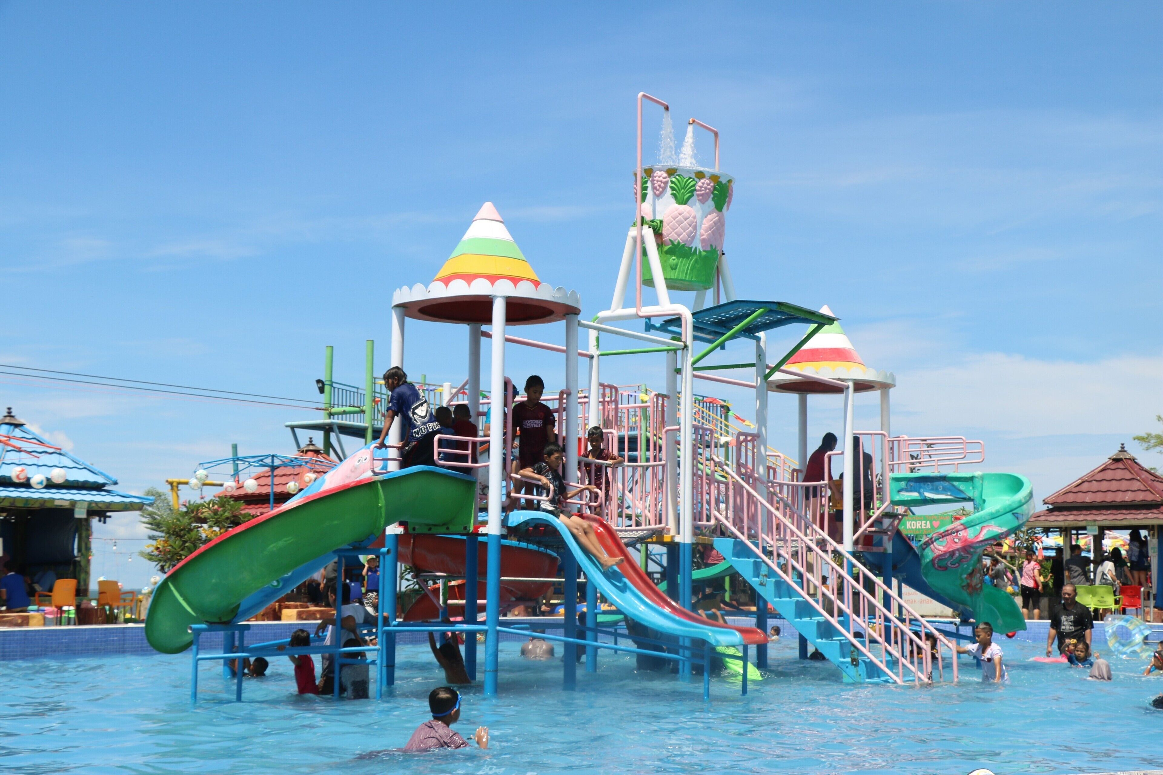 Resort Wisata Pantai Topejawa