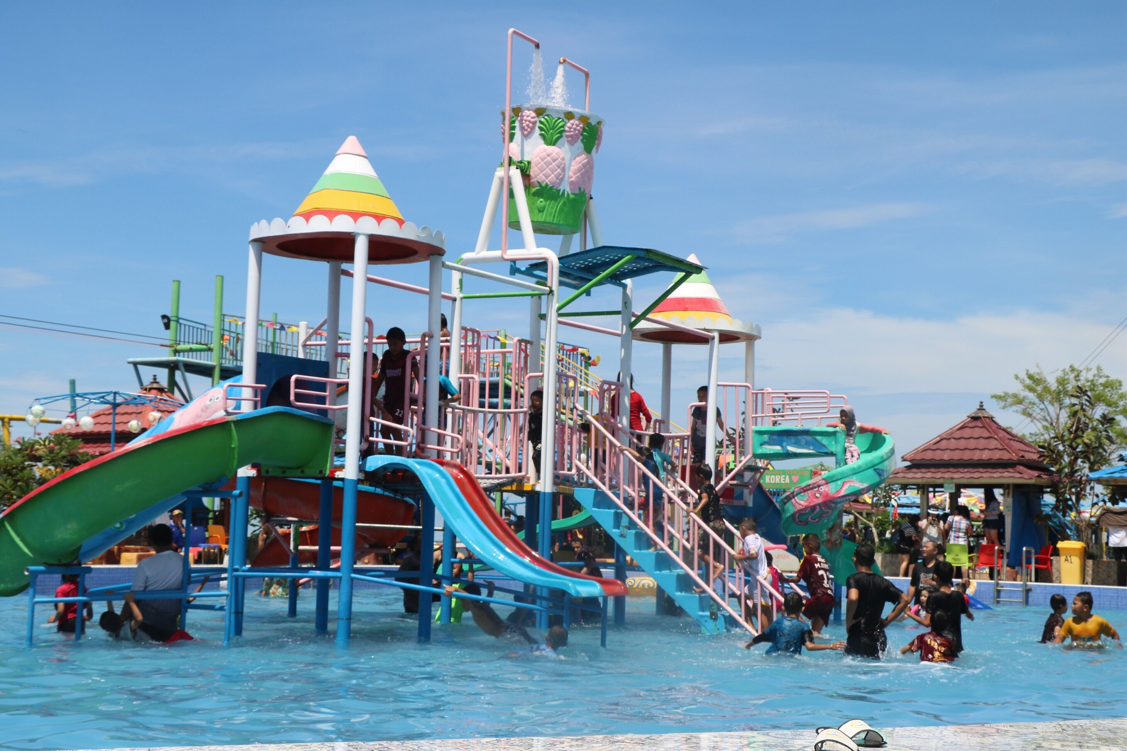 Resort Wisata Pantai Topejawa