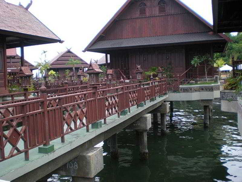 Pantai Gapura