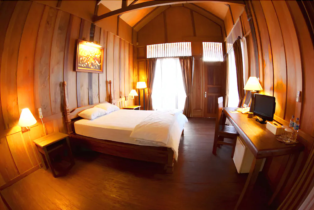 Wakatobi Patuno Diving & Beach Resort
