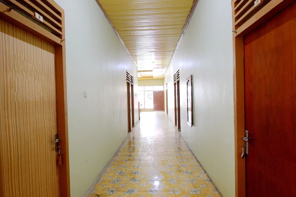 Hotel Mutiara by OYO Rooms