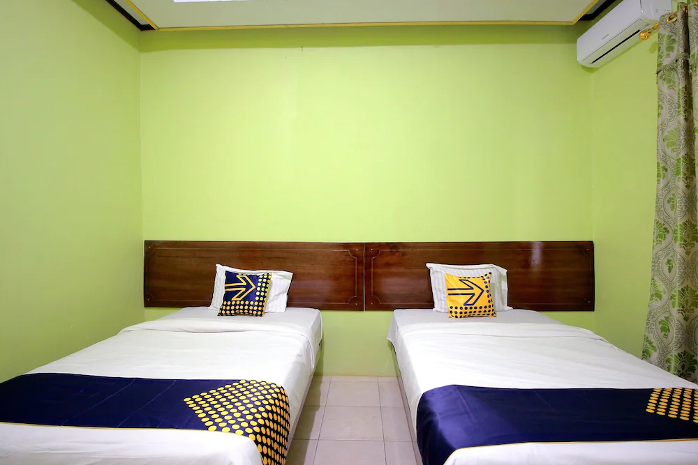 Hotel Mutiara by OYO Rooms