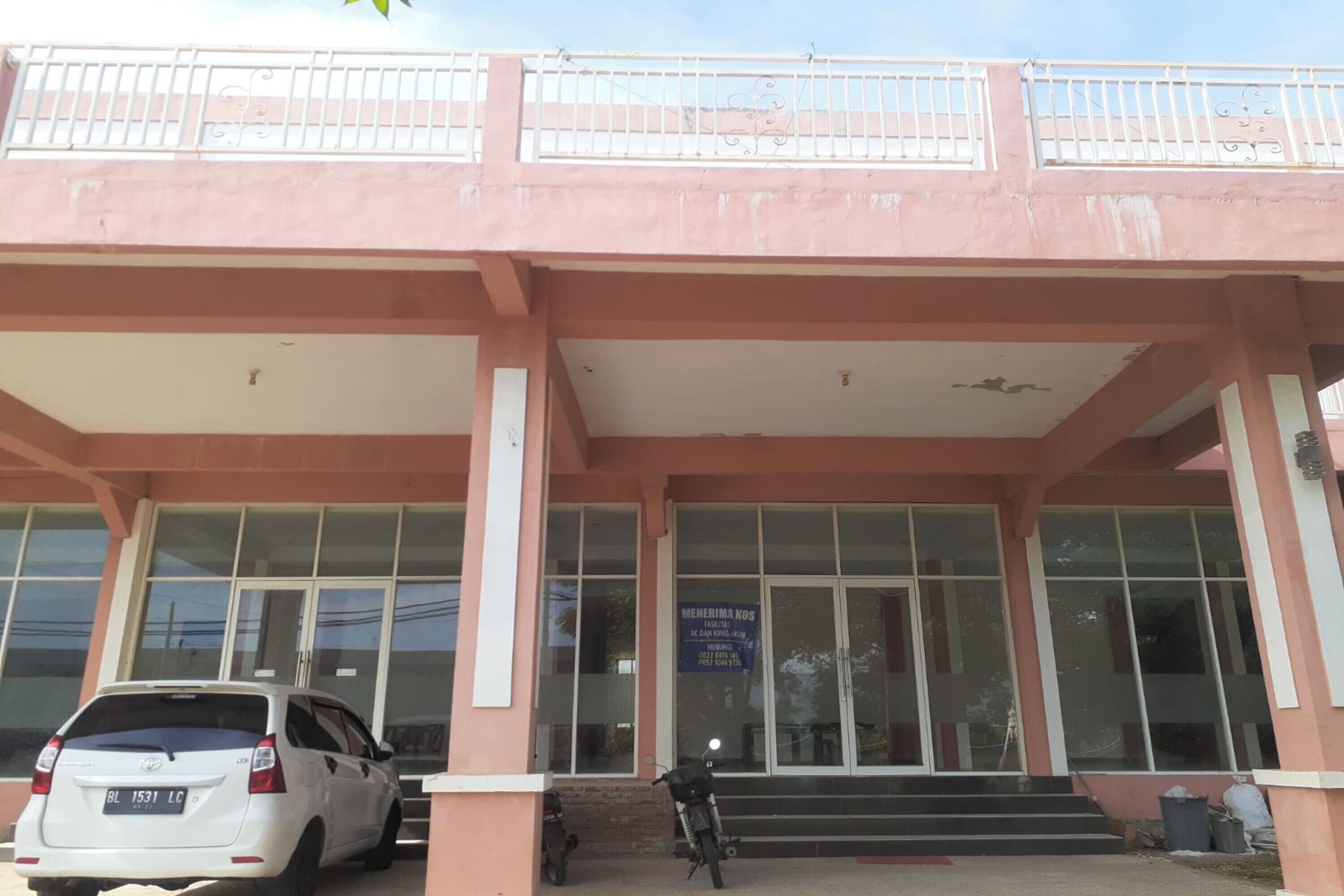 EXPRESS O 91662 Kost Rumah Kaca