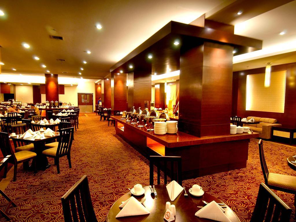 Hermes Palace Hotel
