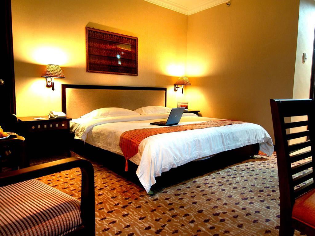 Hermes Palace Hotel