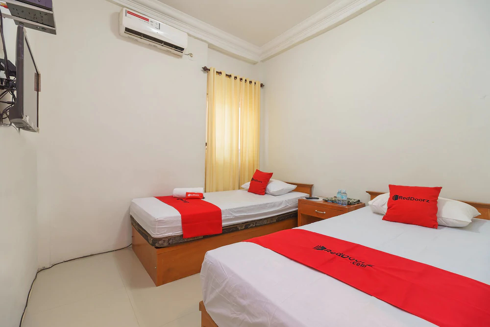 Hotel Thayyiba by RedDoorz