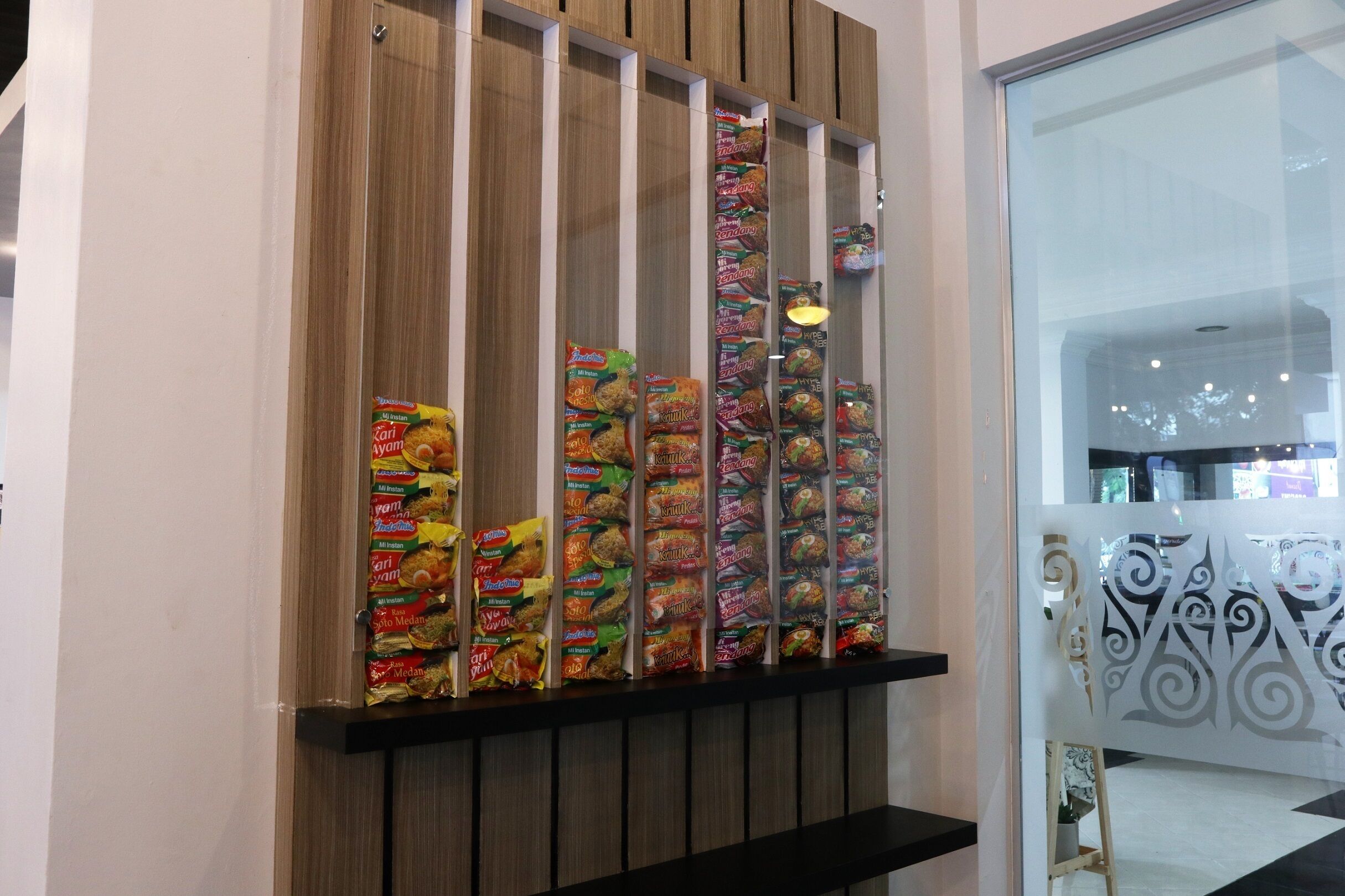 Plum Hotel Lading