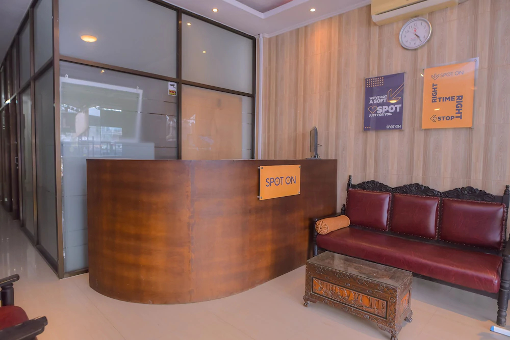 Seunia Hotel by OYO Rooms