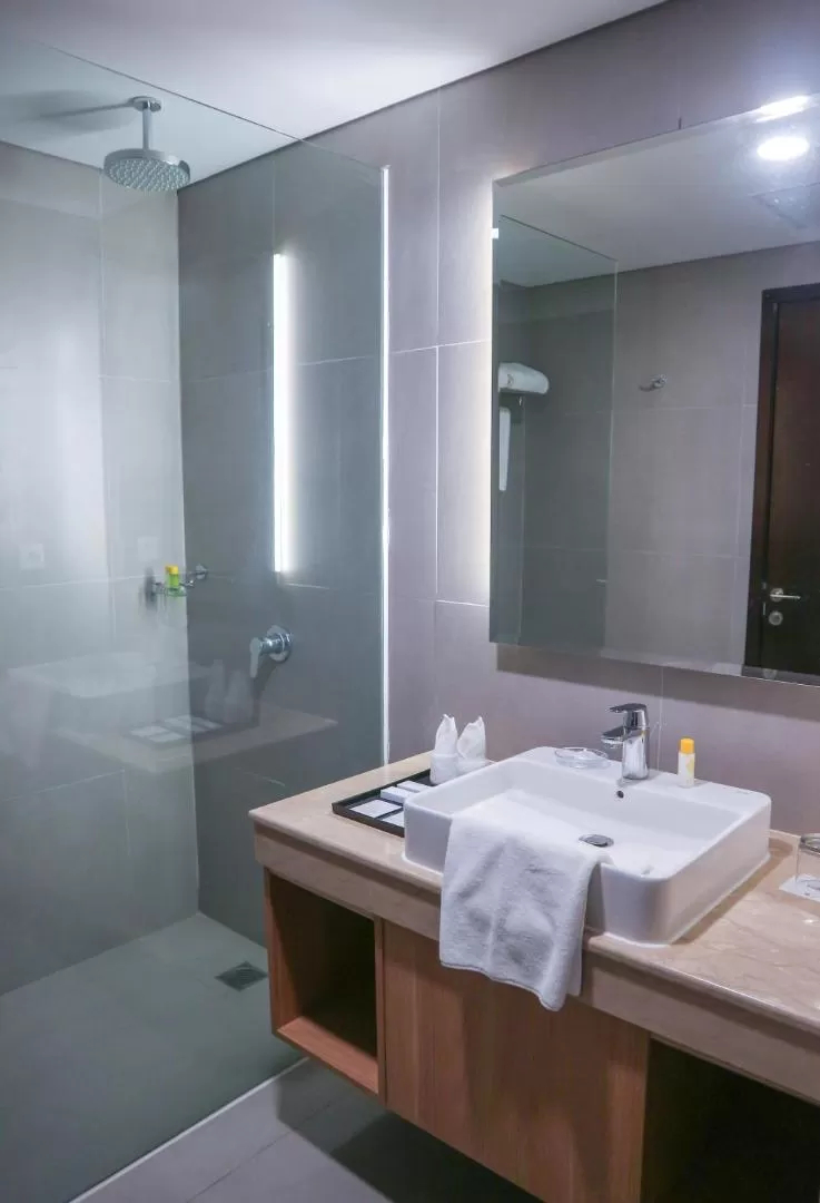 Golden Tulip Springhill Lampung