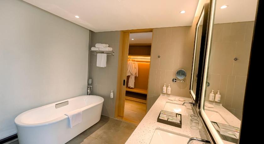 Bukit Randu Hotel and Restaurant