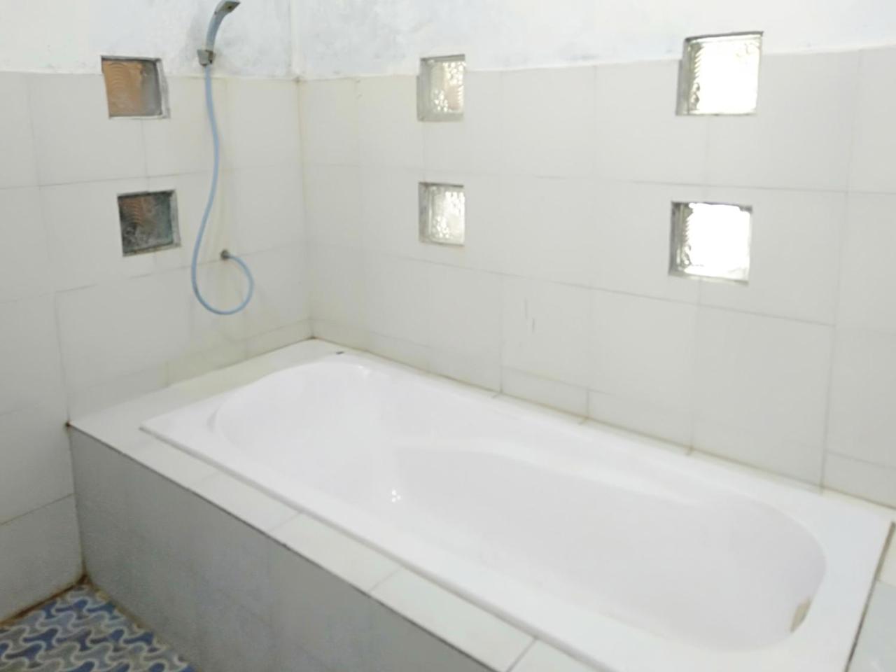 Fidel Caestro Homestay by OYO Rooms