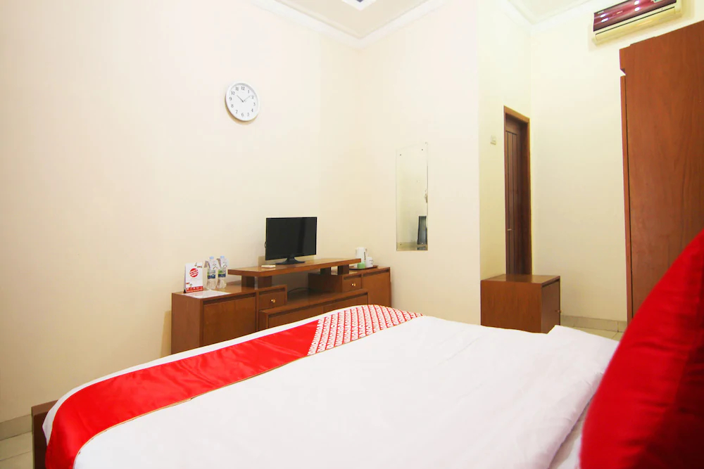 Griya Inayah by OYO Rooms