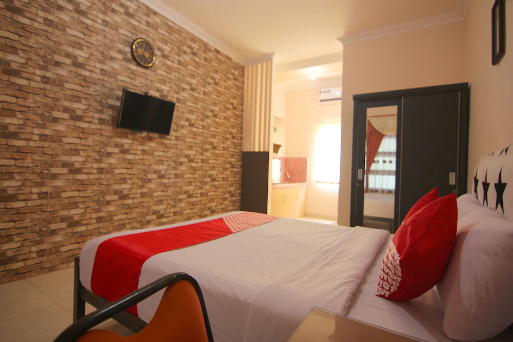 Griya Inayah by OYO Rooms