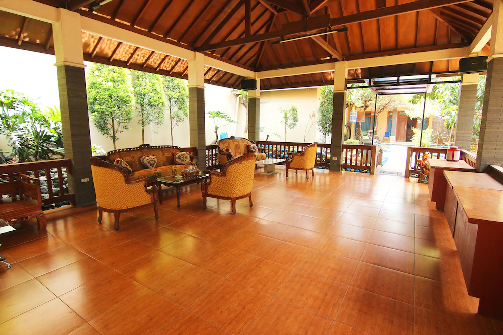 Griya Inayah by OYO Rooms