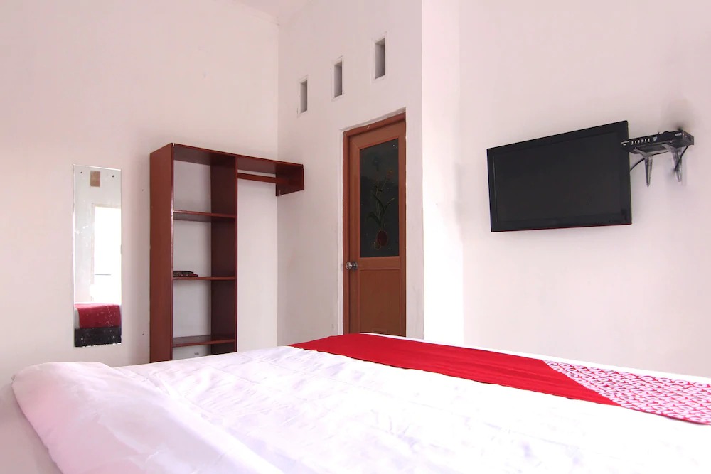 Hotel Garuda by OYO Rooms