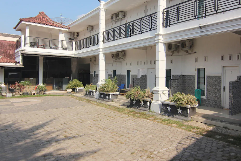 Hotel Garuda by OYO Rooms