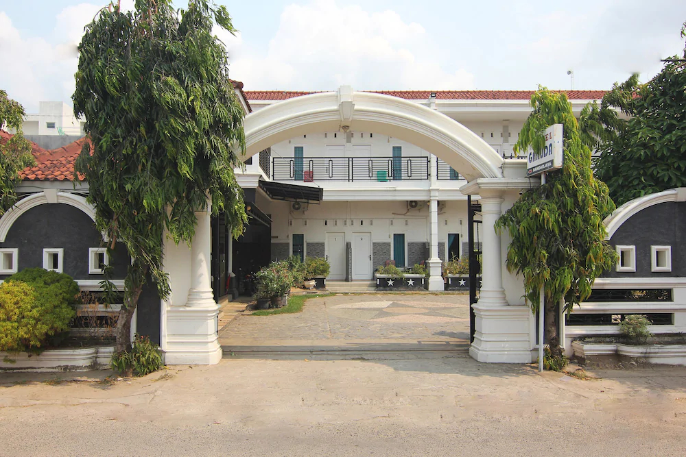 Hotel Garuda by OYO Rooms