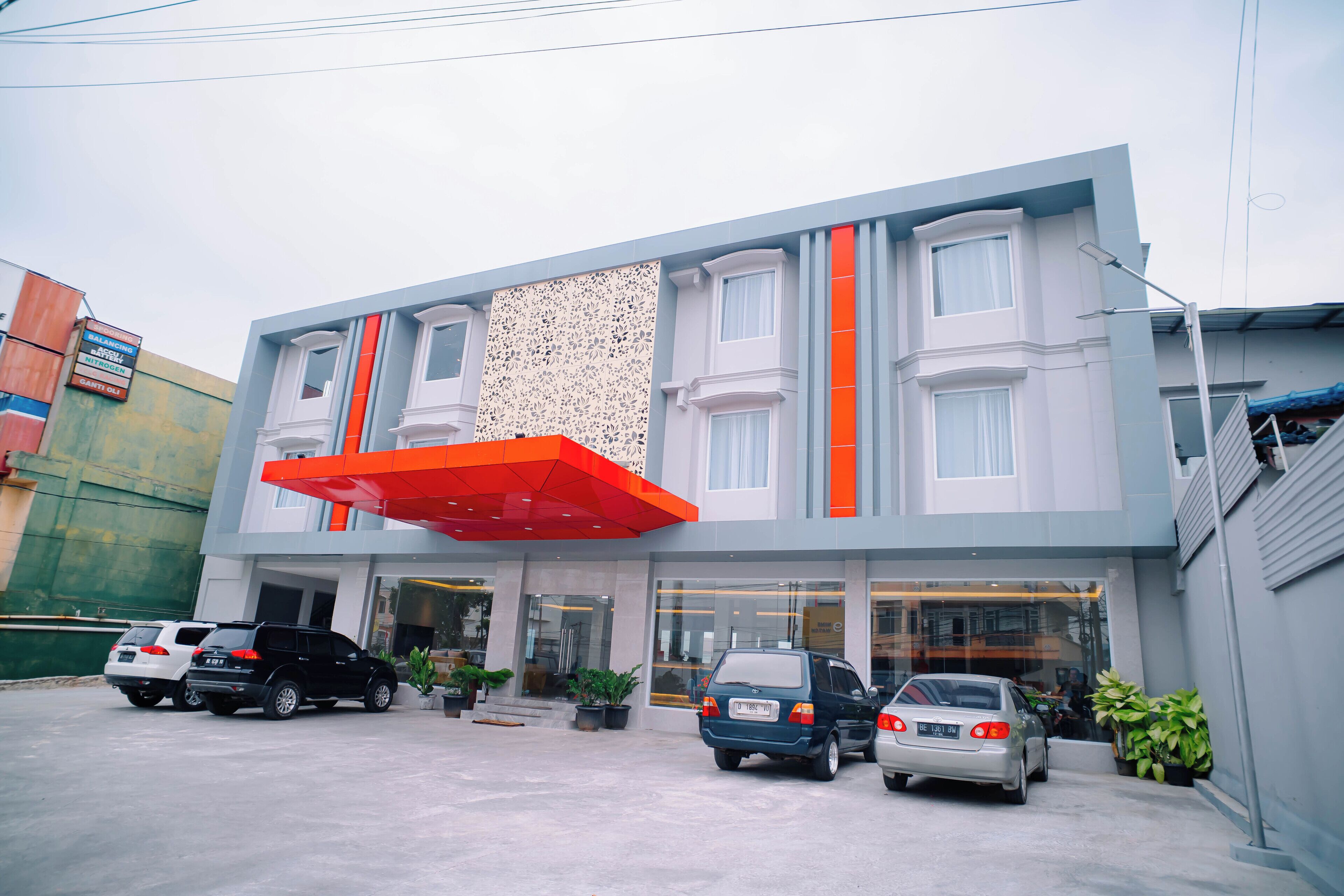Hotel Grand Luxury Lampung