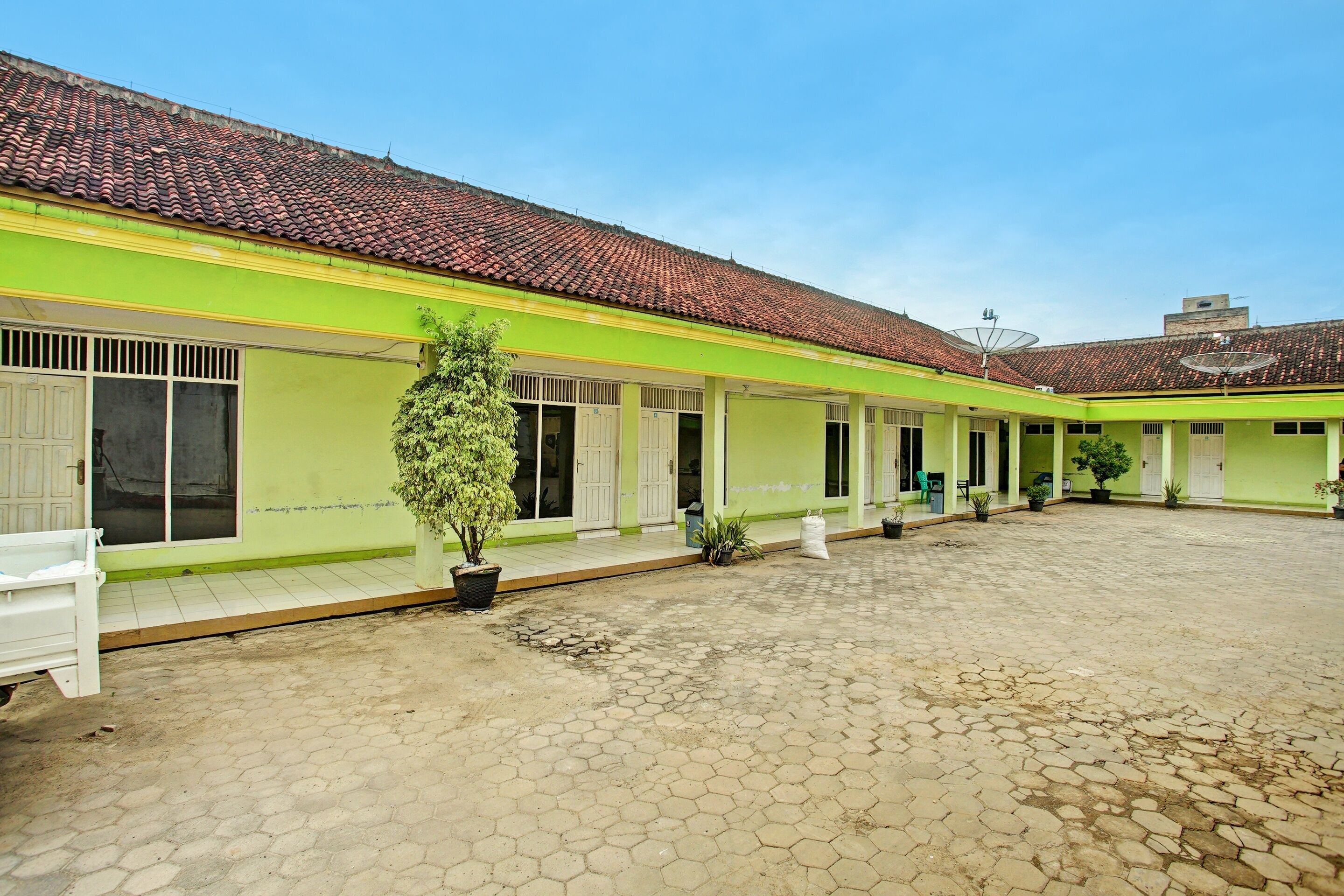 Hotel Sejahtera Syariah by OYO