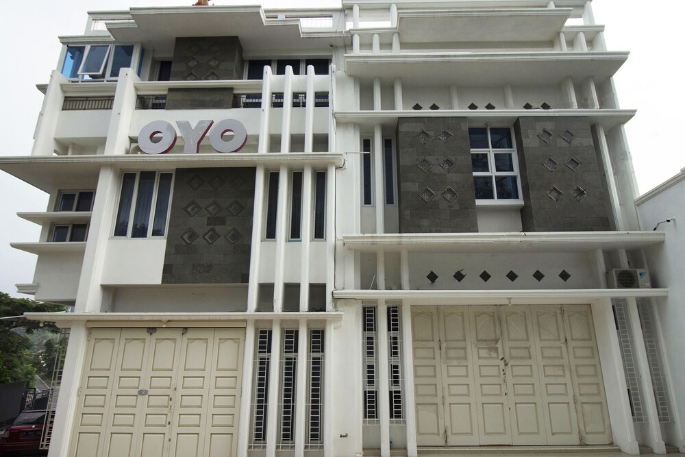 Iciw Iciw Exclusive Homestay by OYO Rooms