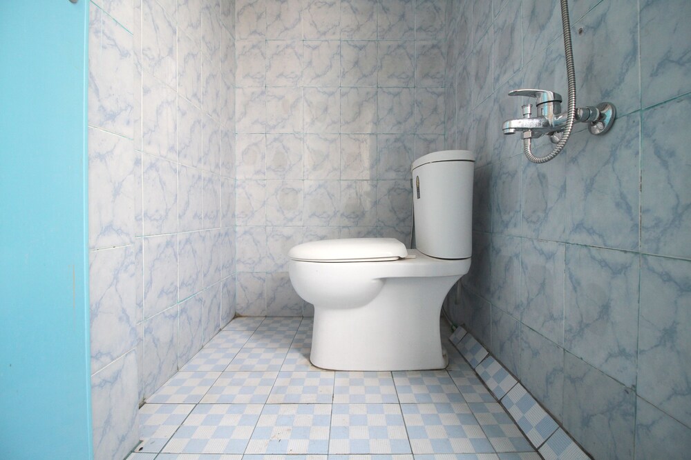 Kartini Residence by OYO Rooms