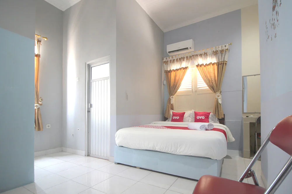 Kartini Residence by OYO Rooms