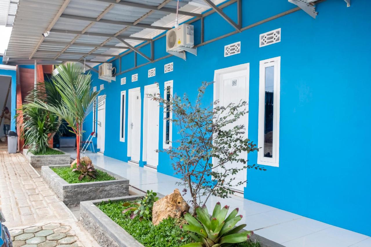 Khalifa Residence Syariah by OYO Rooms