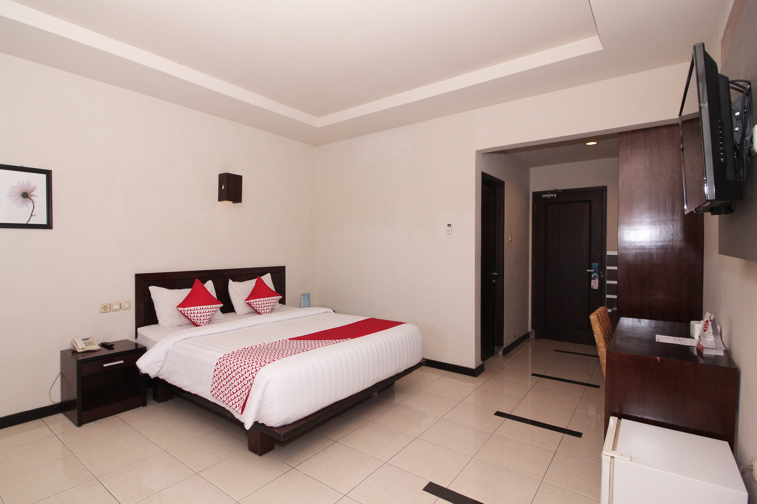 Kuraya Residence By OYO Rooms