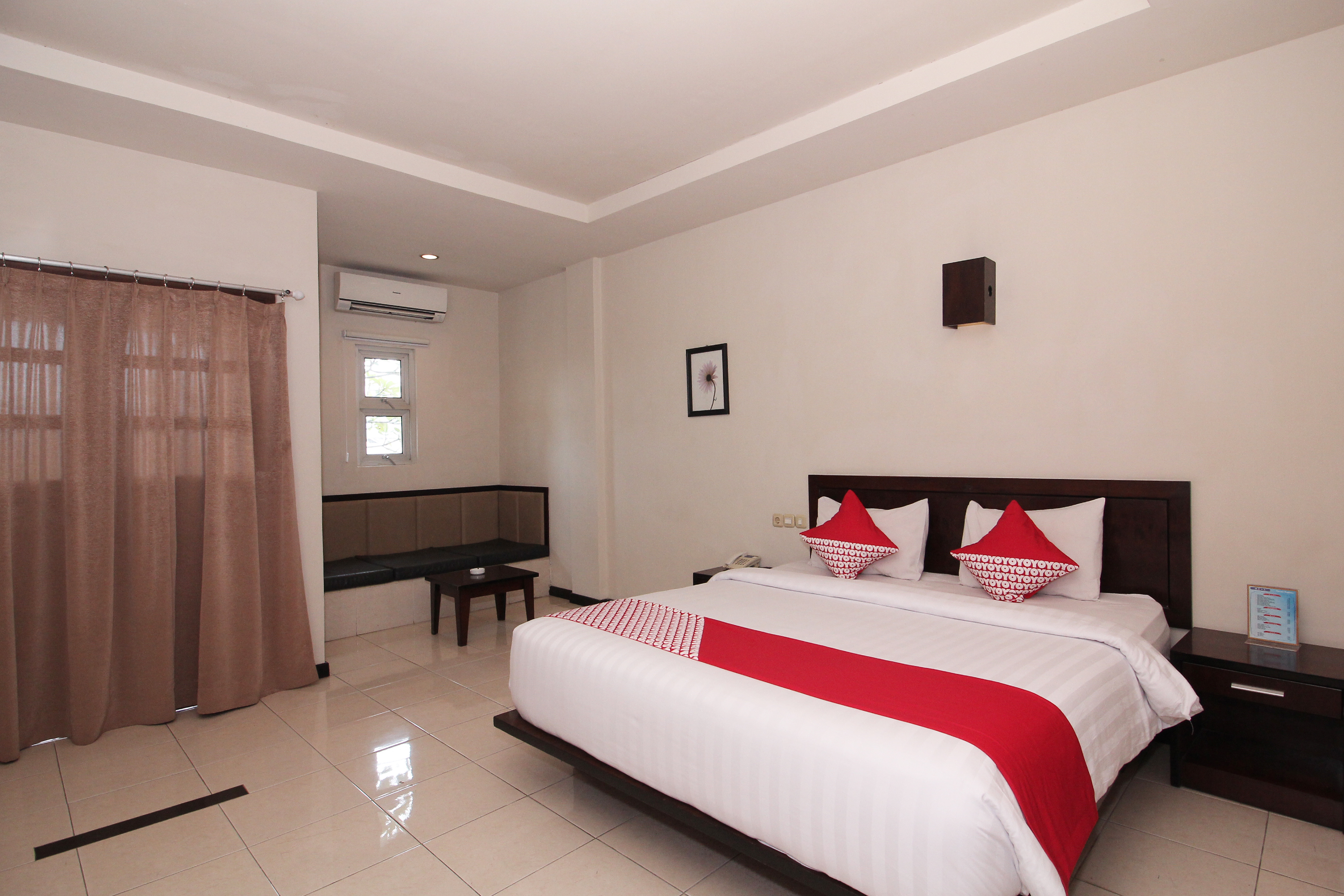 Kuraya Residence By OYO Rooms