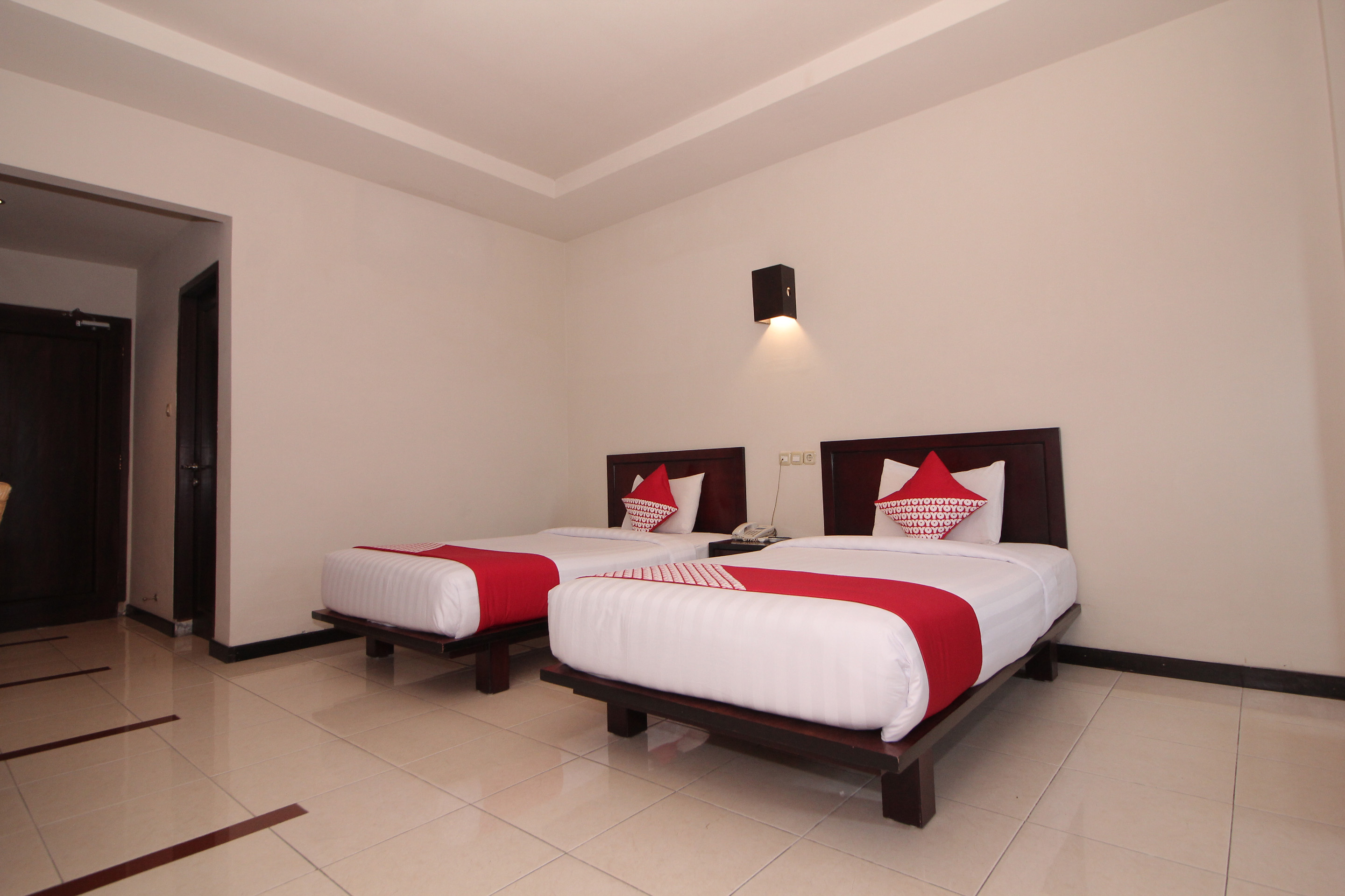 Kuraya Residence By OYO Rooms
