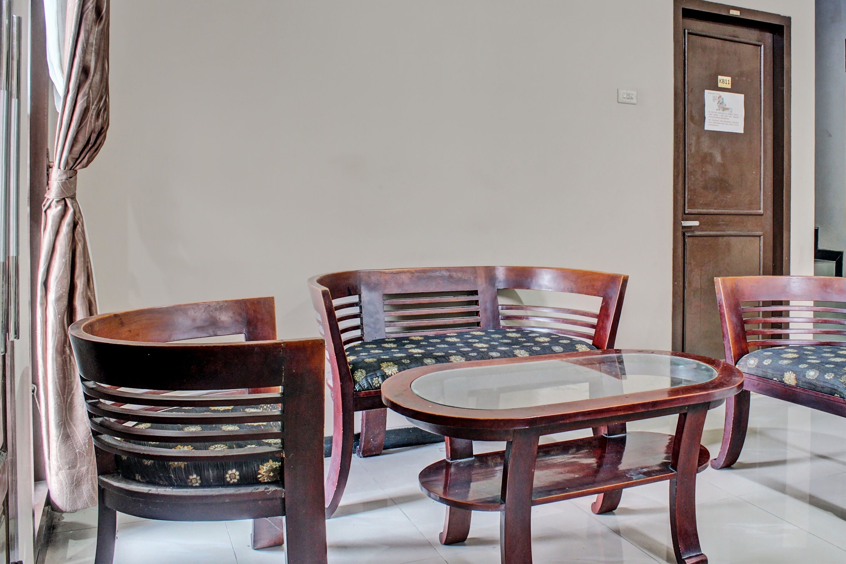 Maulana Guest House Simpur By OYO