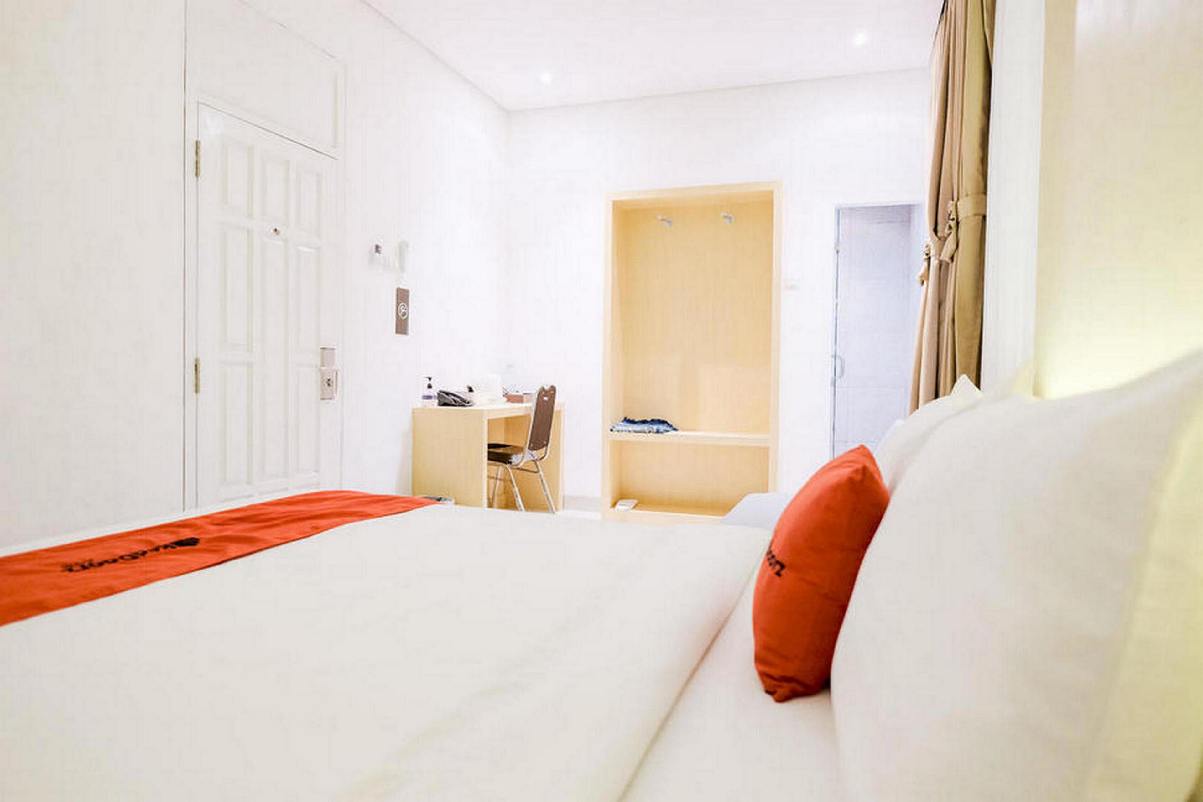 Mozy's Guesthouse by RedDoorz