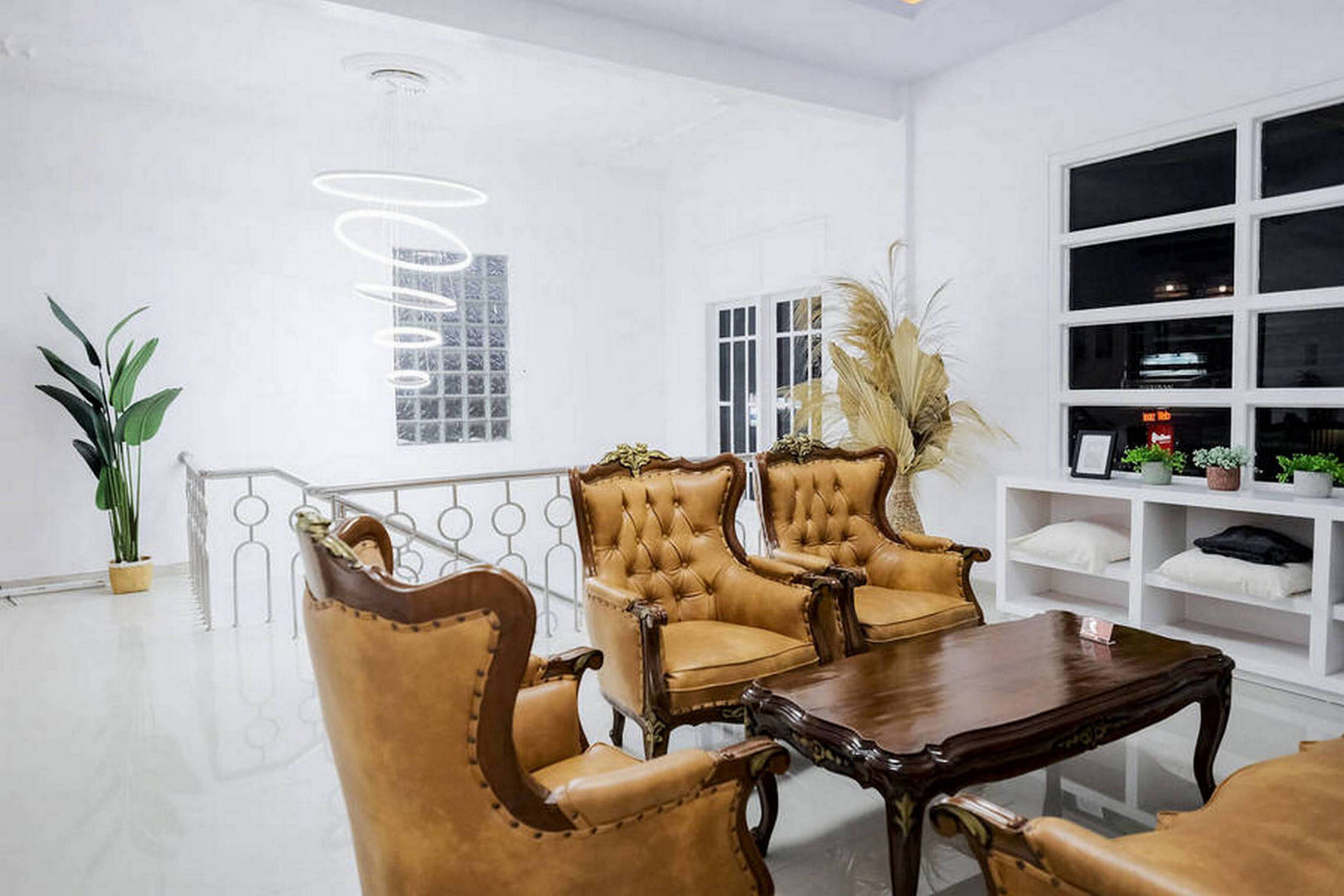 Mozy's Guesthouse by RedDoorz