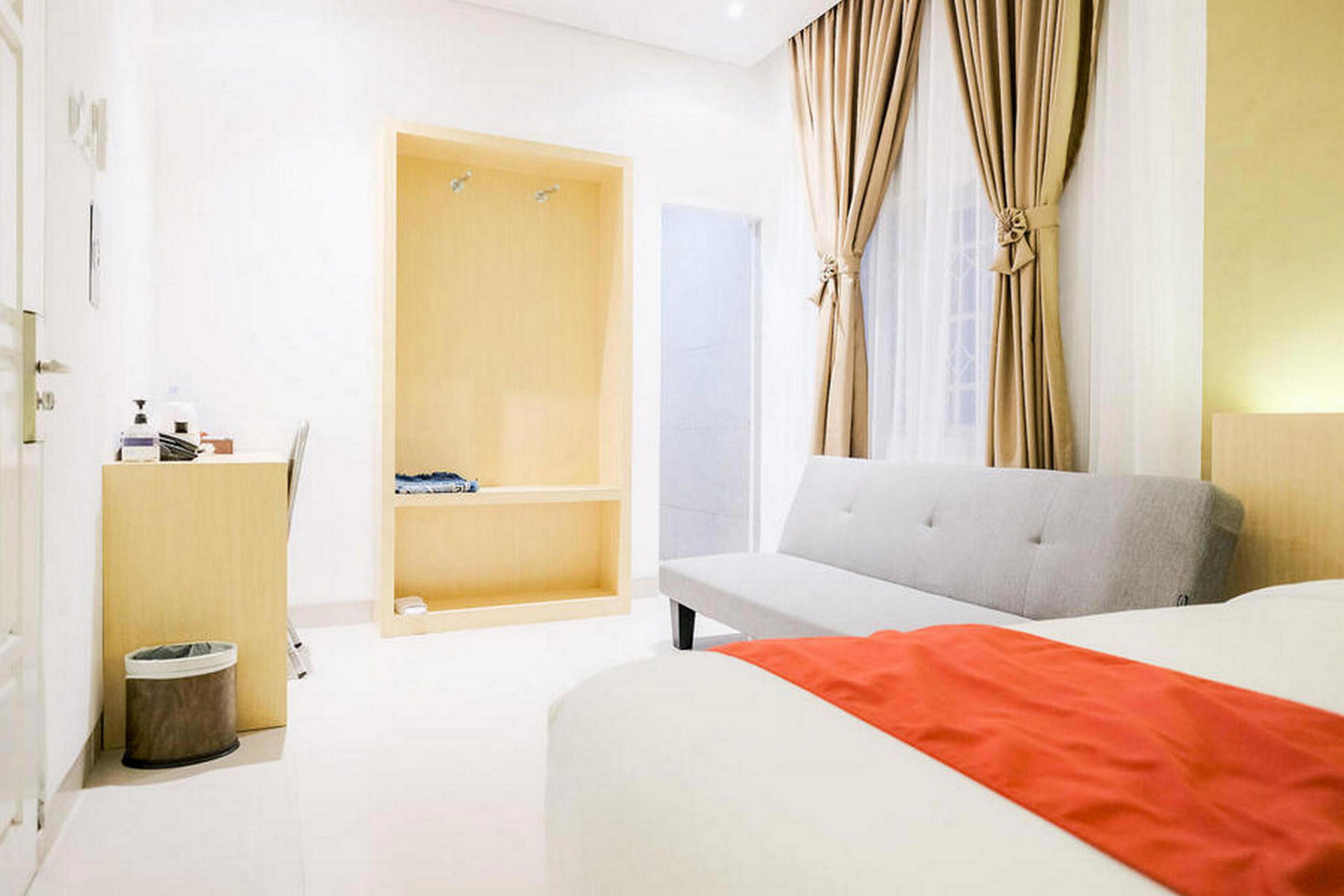 Mozy's Guesthouse by RedDoorz