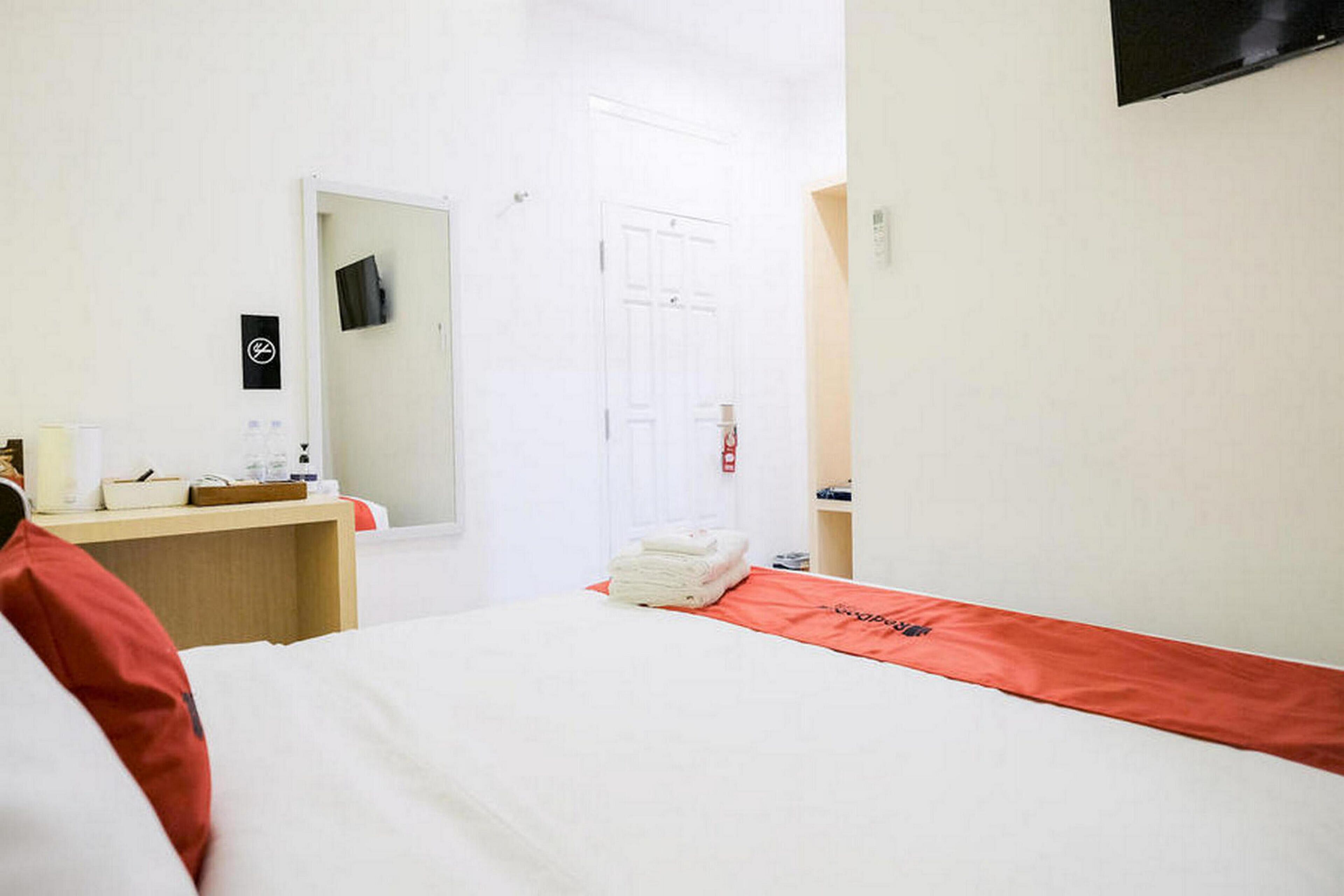 Mozy's Guesthouse by RedDoorz